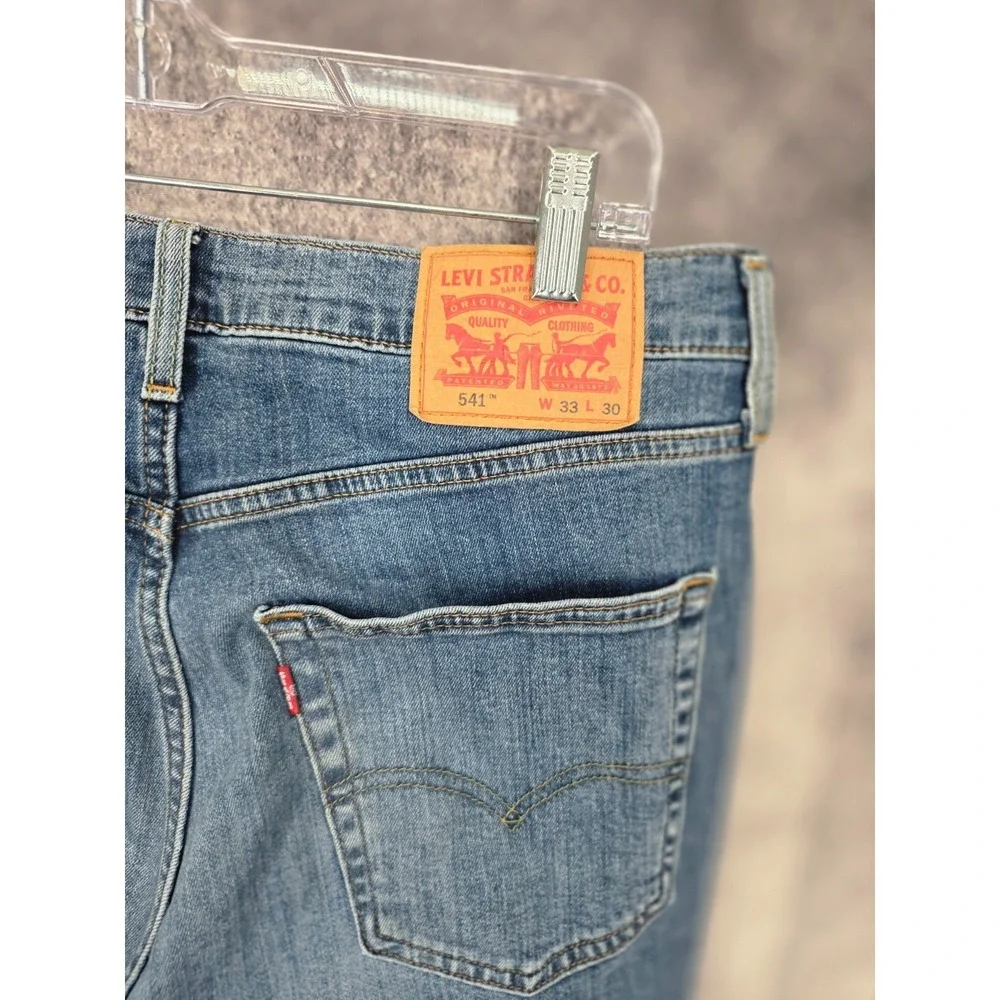 Levis‎ 541 Jeans Mens 33x30 Blue Slim Straight Medium Wash Mid Rise Cotton Blend